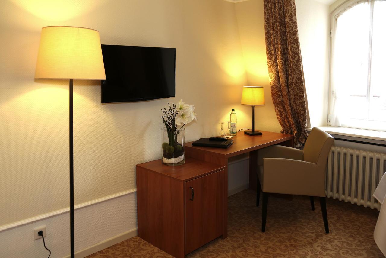 באד פירמונט Hotel Furstenhof מראה חיצוני תמונה